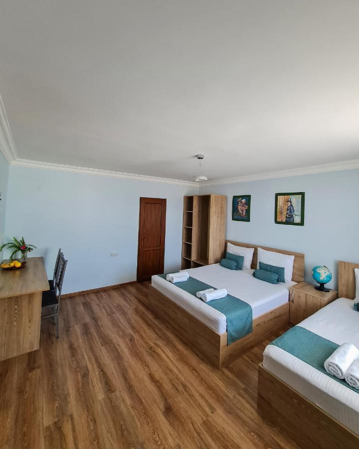 Seva Guesthouse And Cottages Byurakan Ngoại thất bức ảnh