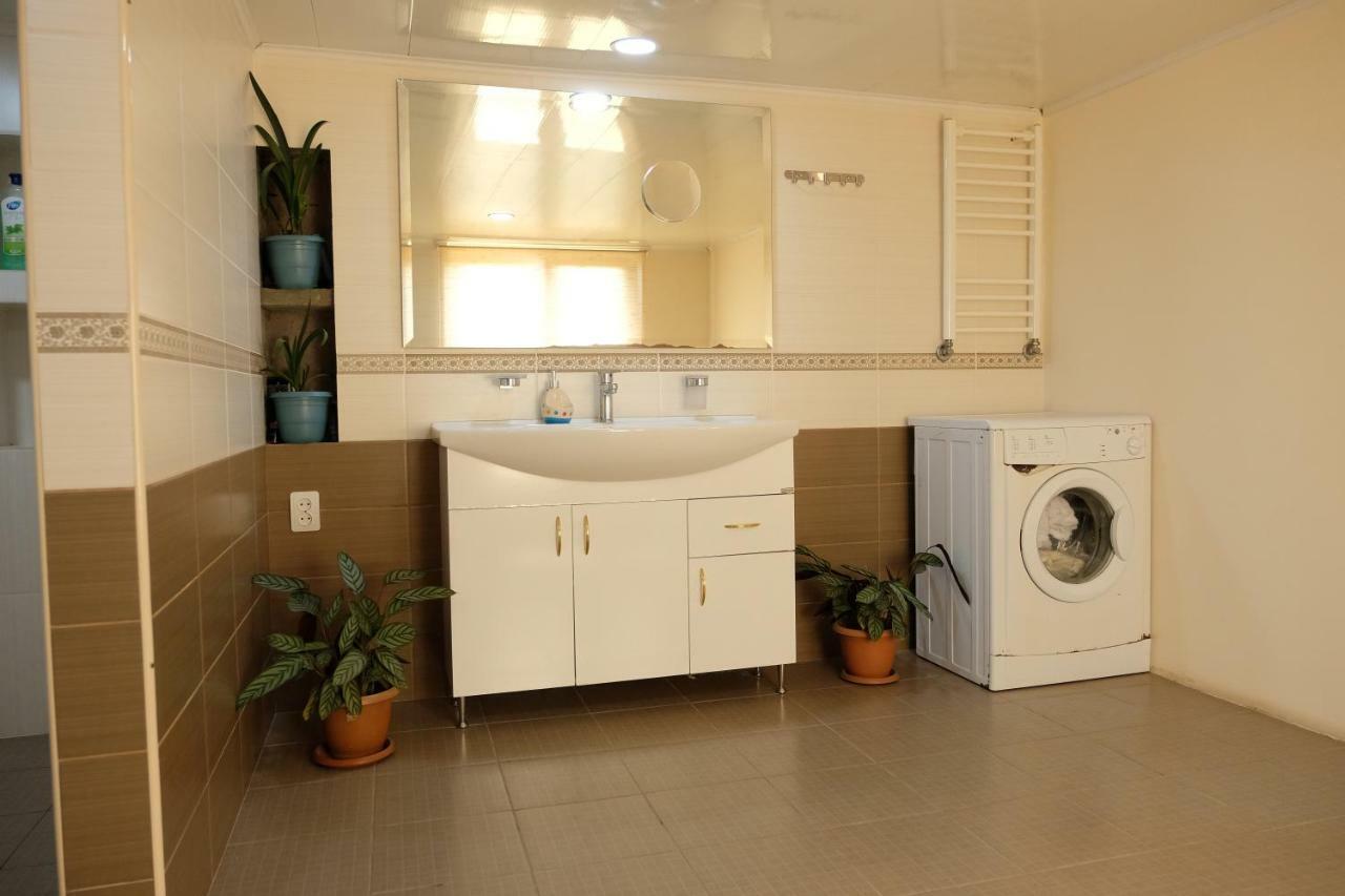 Seva Guesthouse And Cottages Byurakan Ngoại thất bức ảnh